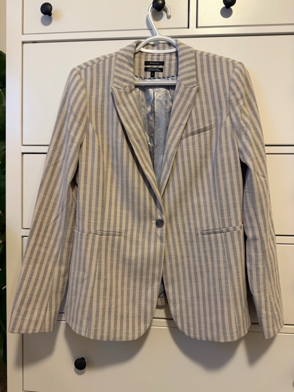 RW&CO. Striped Notch Lapel Blazer - Gray & White
